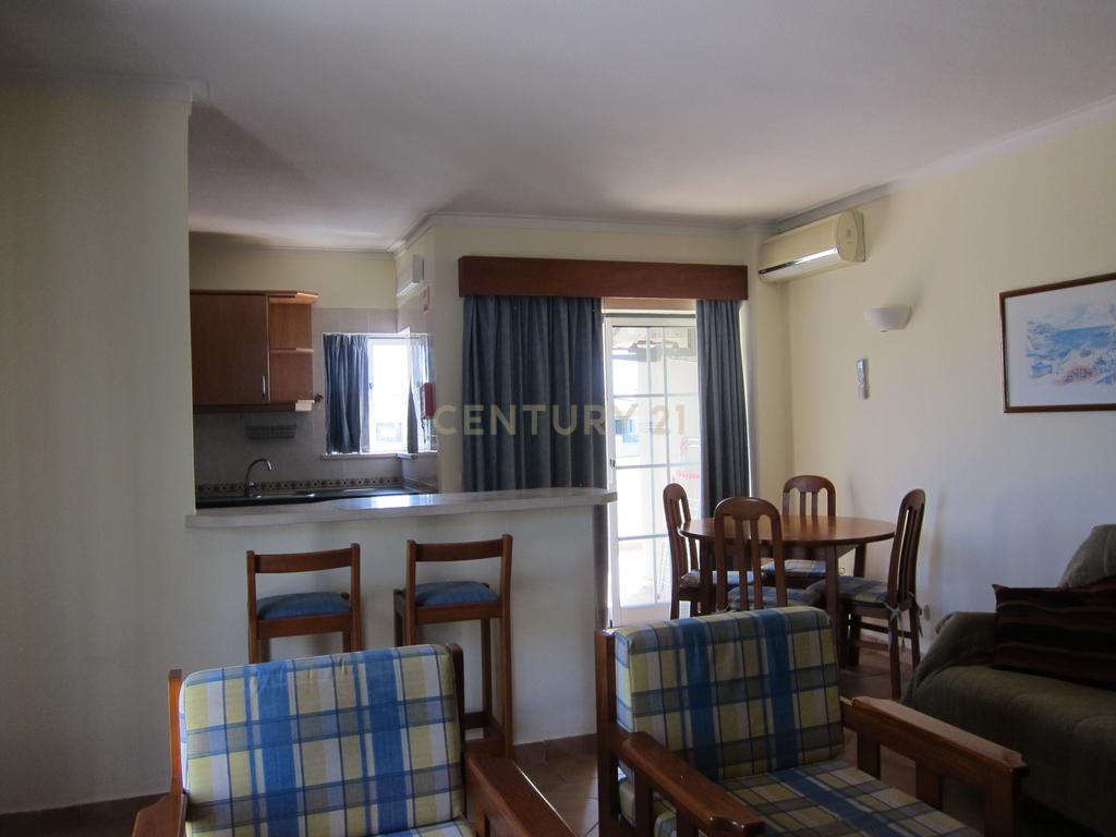 Apartamento T1  em Condomínio fechado com piscina, Vitor`S Plaza Alvor - Image 9