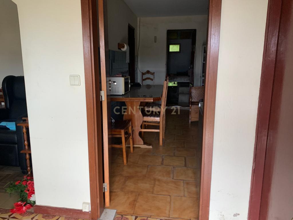Casa Isolada em Póvoa de Lanhoso com Jardim e Garagem - Image 17