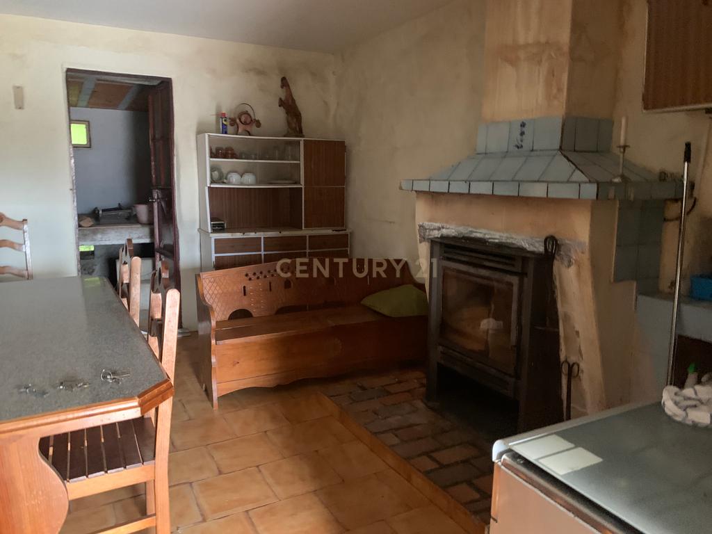 Casa Isolada em Póvoa de Lanhoso com Jardim e Garagem - Image 9