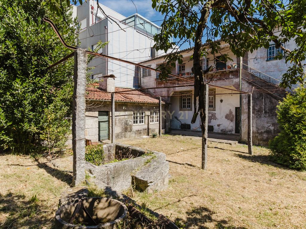 Terreno com Projeto aprovado para 37 apartamentos + Moradia Histórica de 1937 em Caldas das Taipas - Image 7
