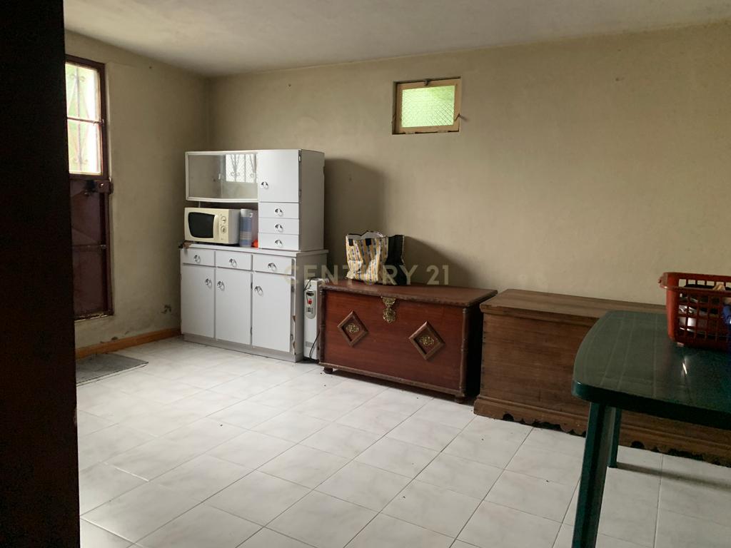 Casa Isolada em Póvoa de Lanhoso com Jardim e Garagem - Image 13