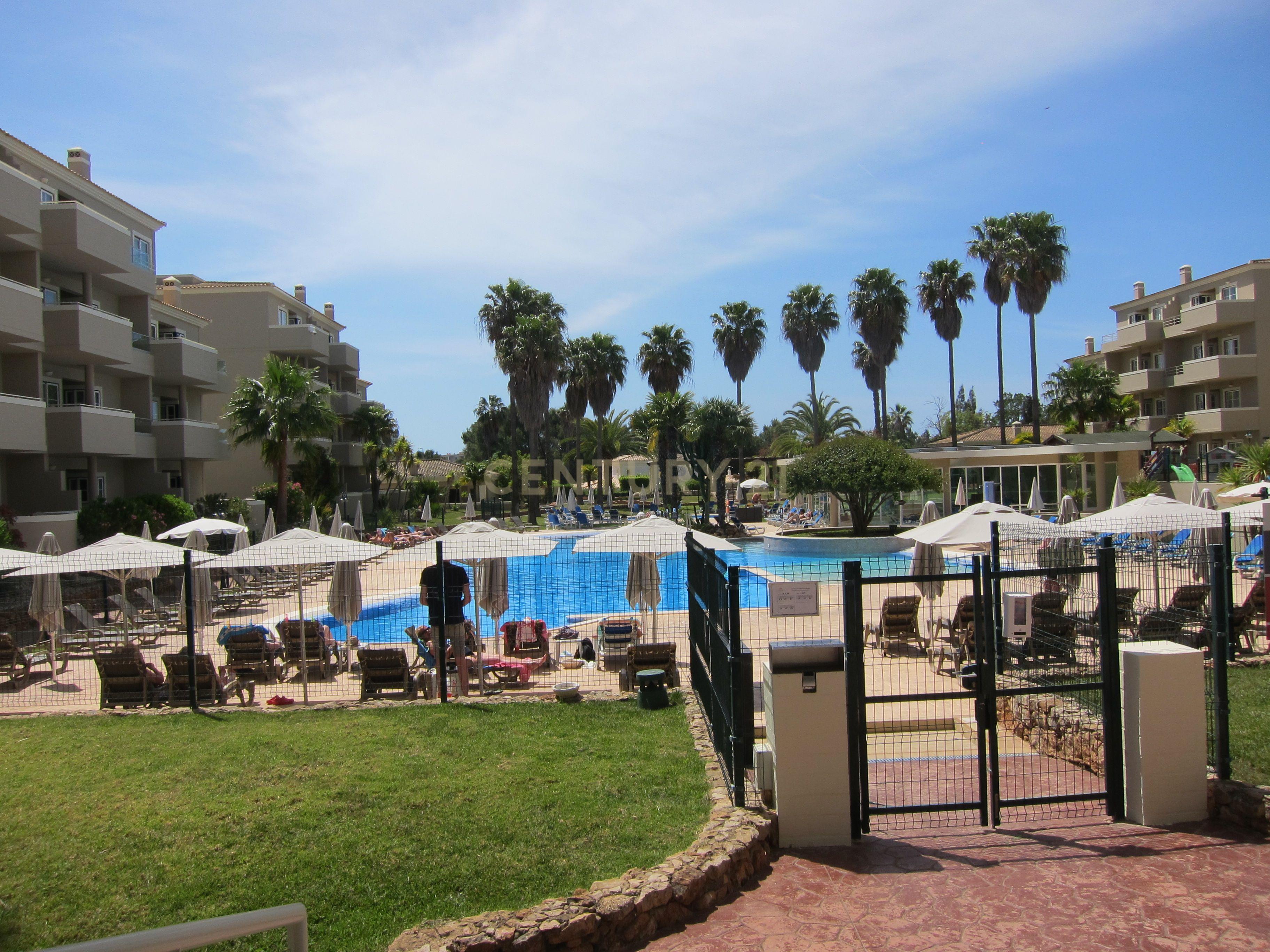 Apartamento T1  em Condomínio fechado com piscina, Vitor`S Plaza Alvor - Image 15