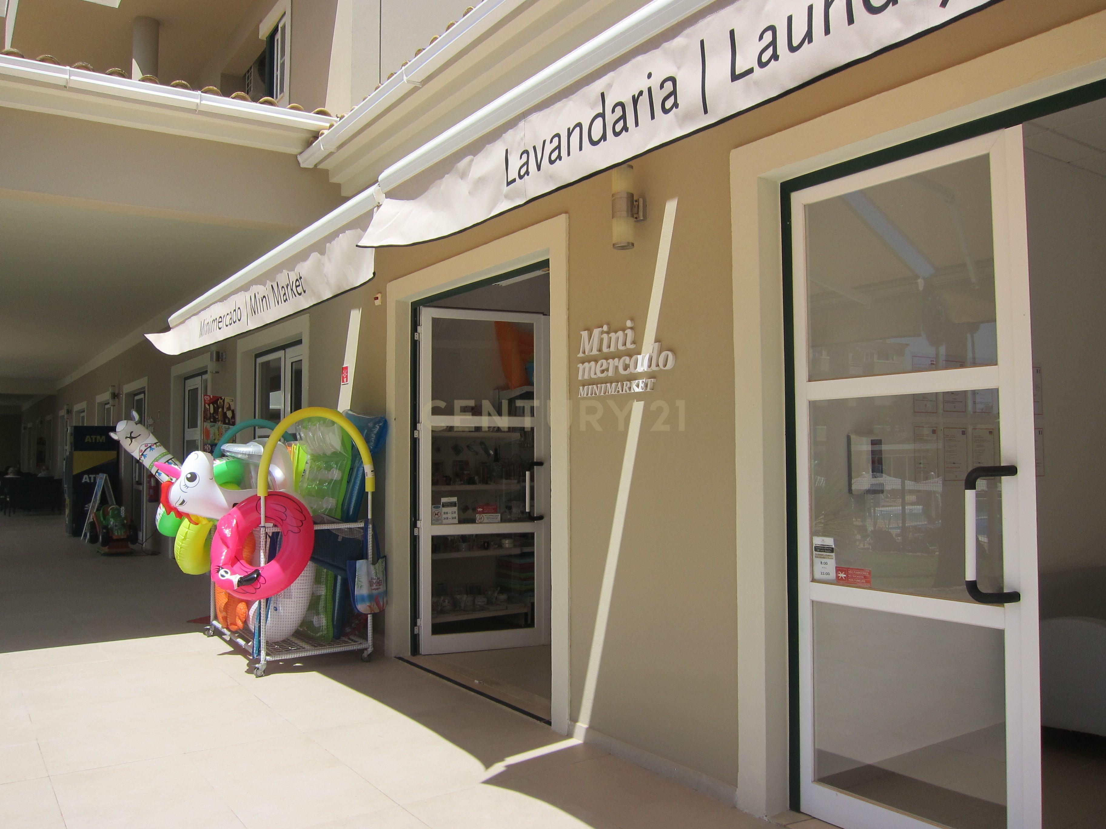 Apartamento T1  em Condomínio fechado com piscina, Vitor`S Plaza Alvor - Image 17