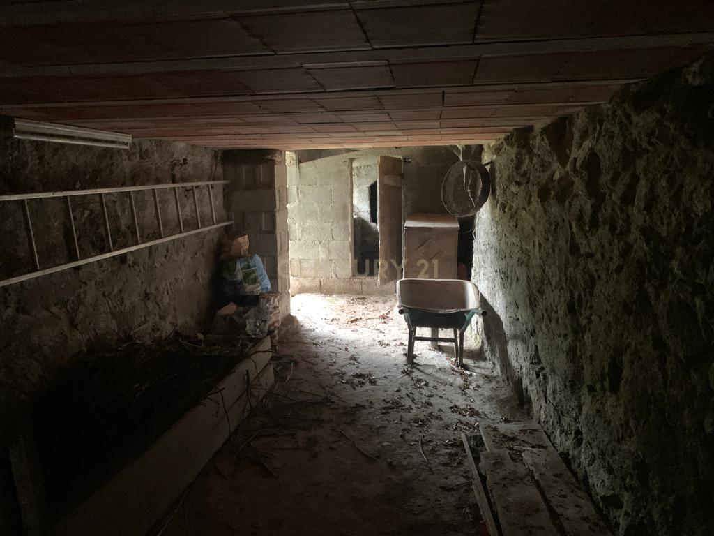 Casa Isolada em Póvoa de Lanhoso com Jardim e Garagem - Image 29