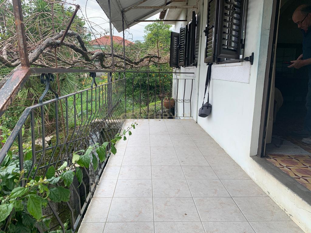 Casa Isolada em Póvoa de Lanhoso com Jardim e Garagem - Image 3