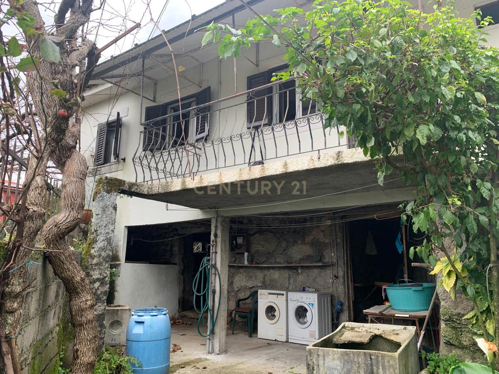 Casa Isolada em Póvoa de Lanhoso com Jardim e Garagem - Image 24