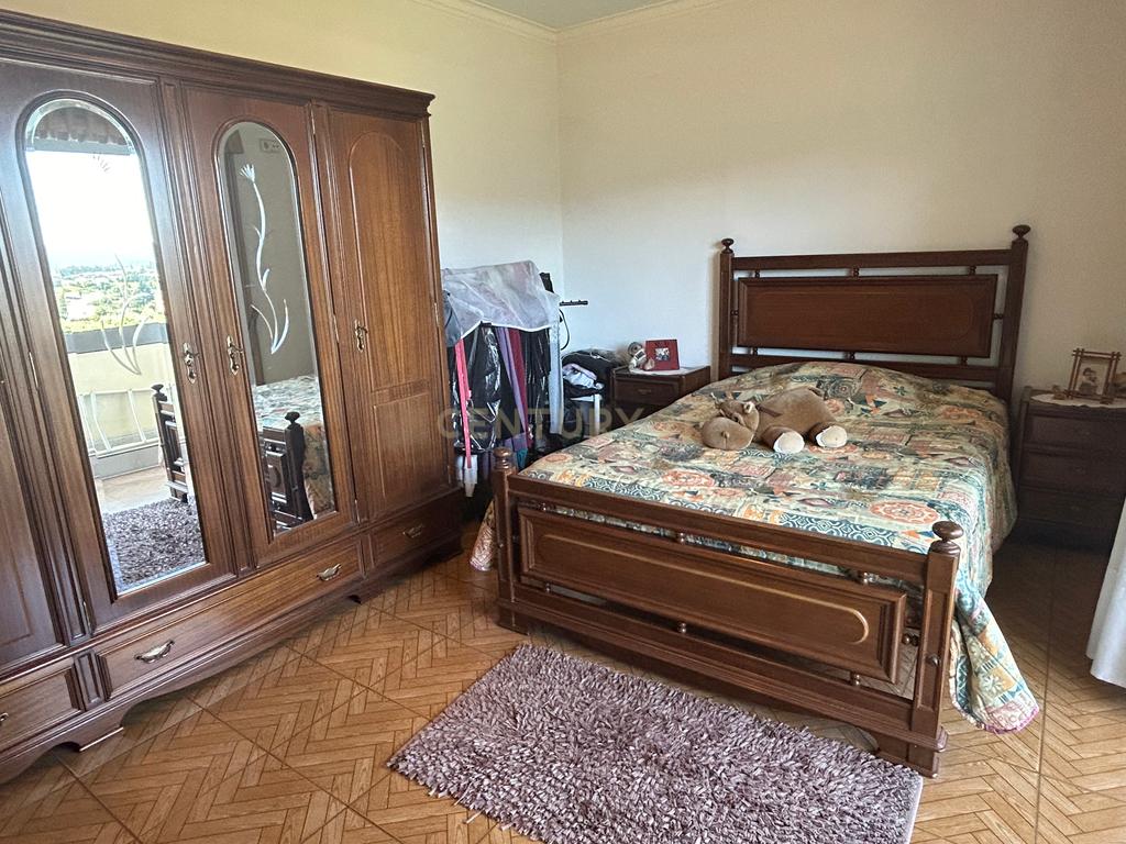 **ESPECTACULAR MORADIA T4+1 EM PAREDES, COM RECHEIO INCLUIDO** - Image 12