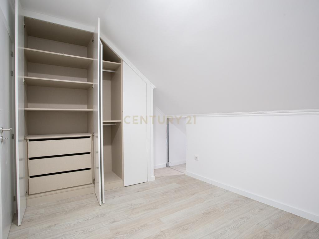 Moradia Remodelada no Barreiro - Image 33