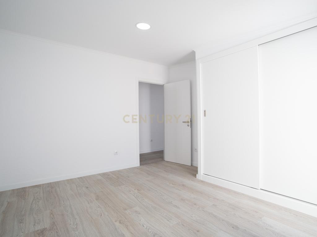 Moradia Remodelada no Barreiro - Image 28