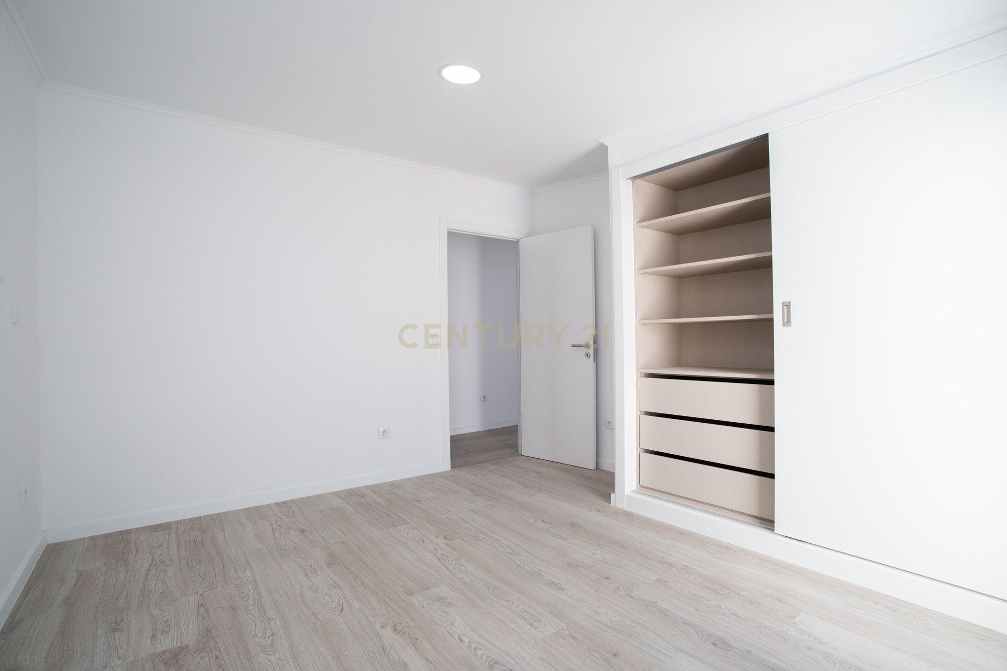 Moradia Remodelada no Barreiro - Image 29