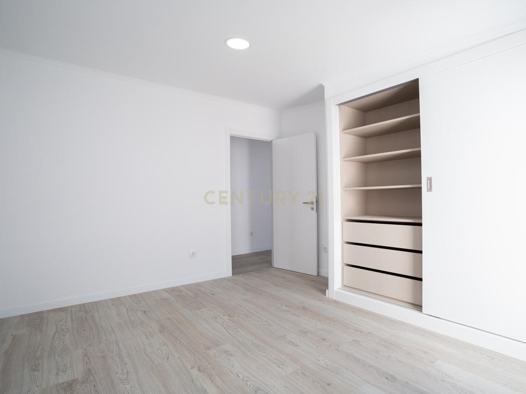 Moradia Remodelada no Barreiro - Image 29
