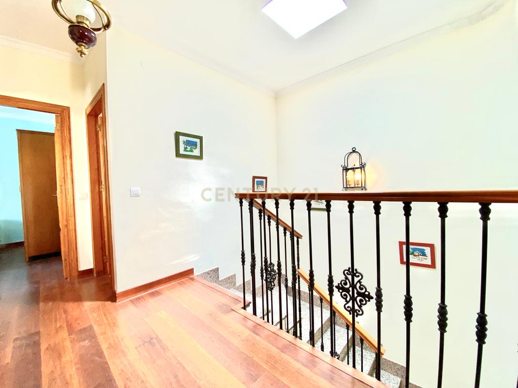 MORADIA DUPLEX EM DALIAS - Image 26