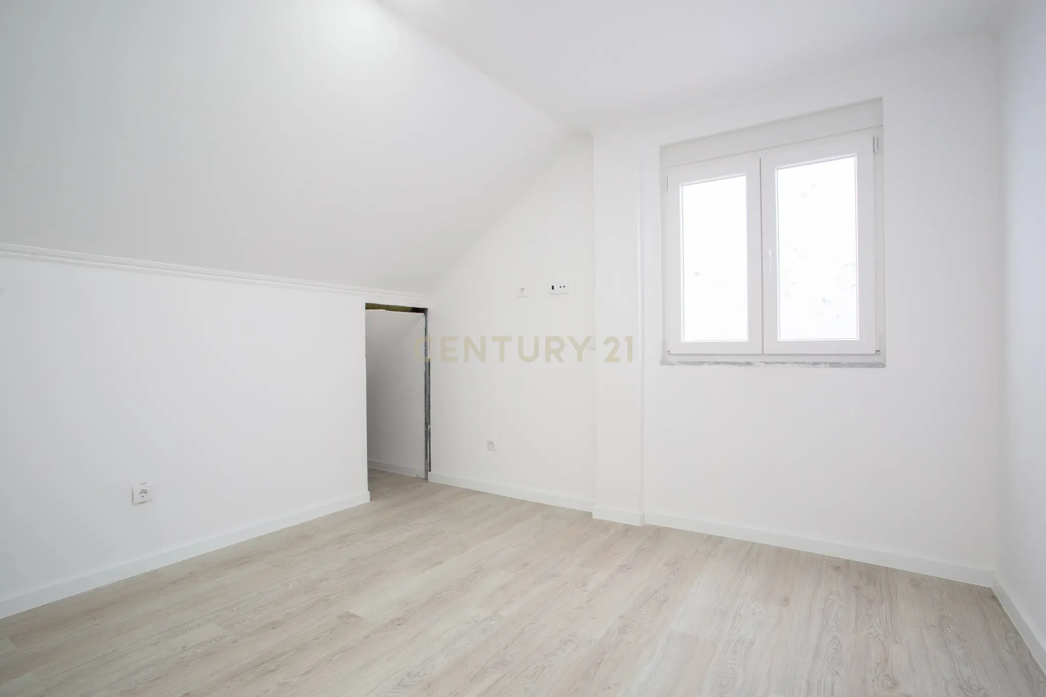 Moradia Remodelada no Barreiro - Image 37