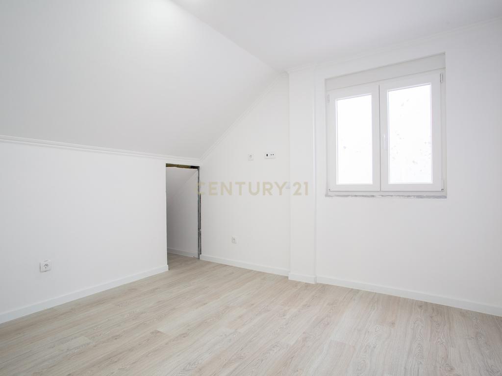 Moradia Remodelada no Barreiro - Image 37
