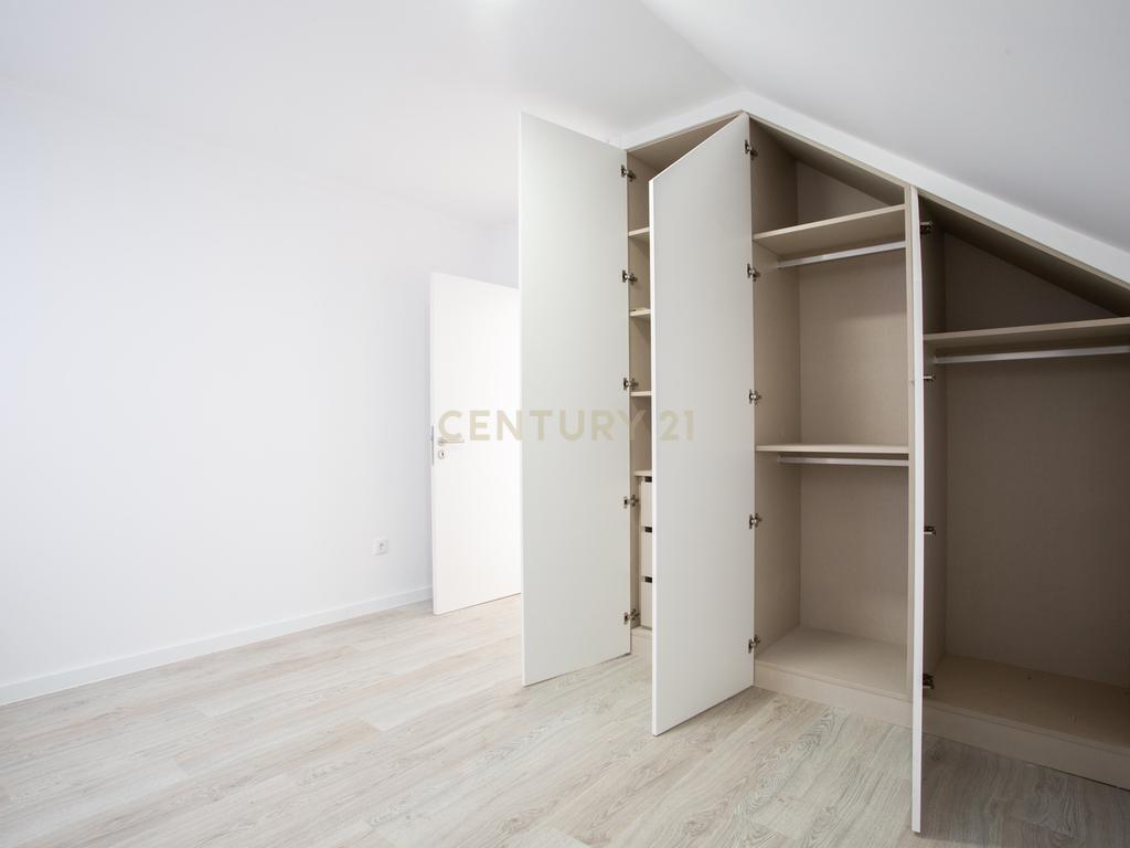 Moradia Remodelada no Barreiro - Image 40