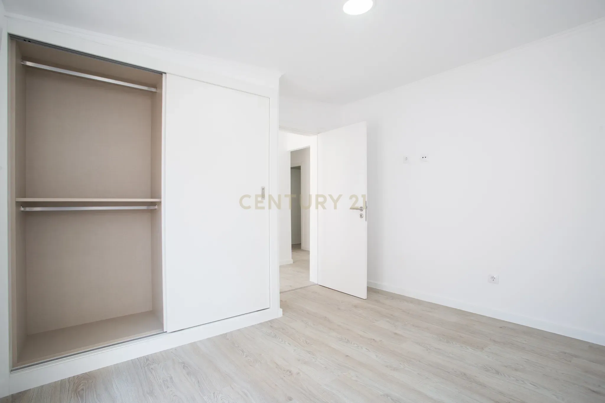 Moradia Remodelada no Barreiro - Image 42