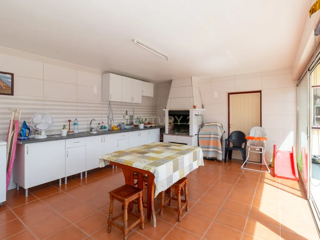 Moradia T4 na Marinha Grande - Image 27