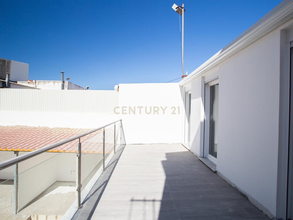 Moradia Remodelada no Barreiro - Image 45