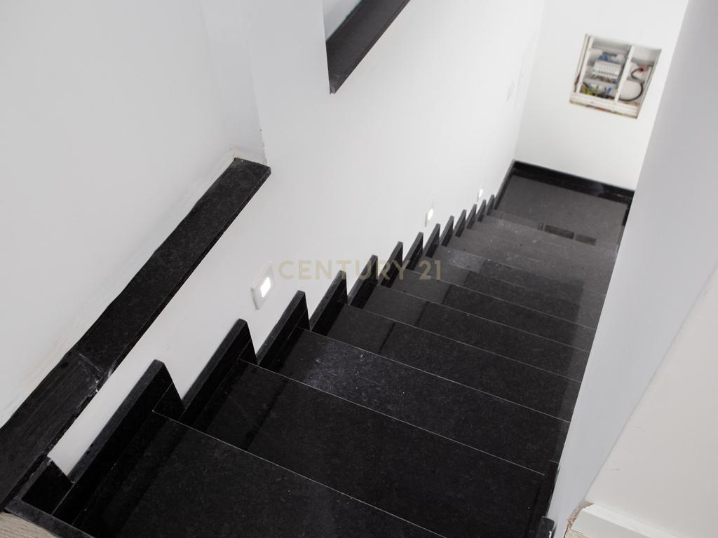 Moradia Remodelada no Barreiro - Image 24