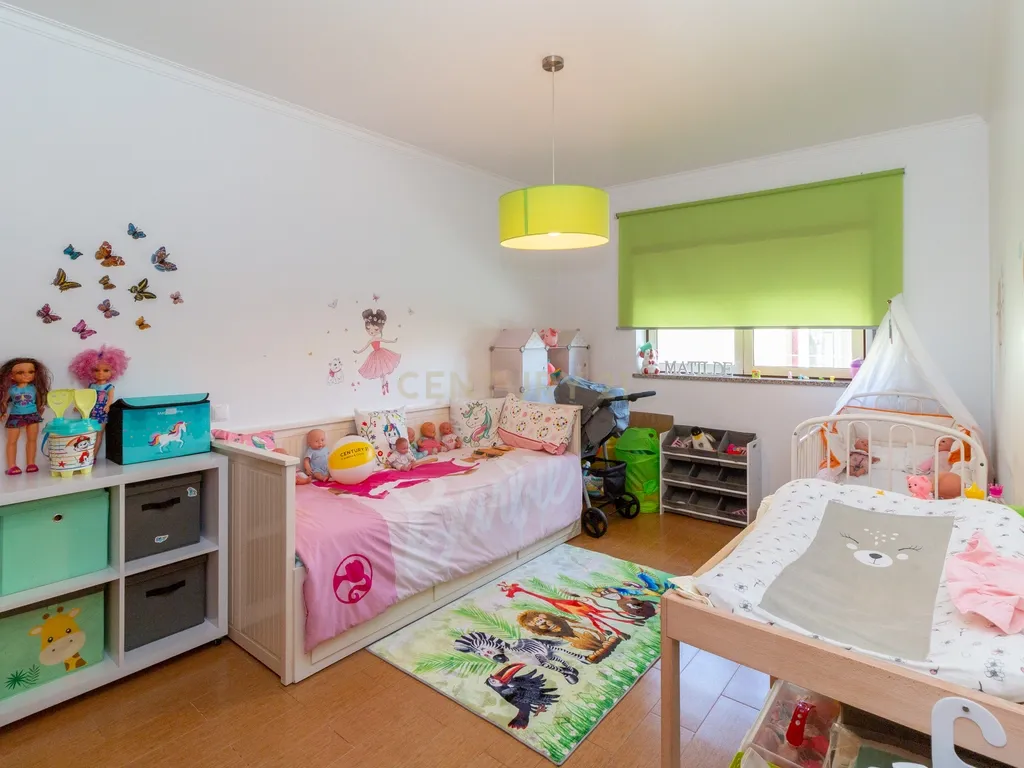 Moradia T4 na Marinha Grande - Image 11