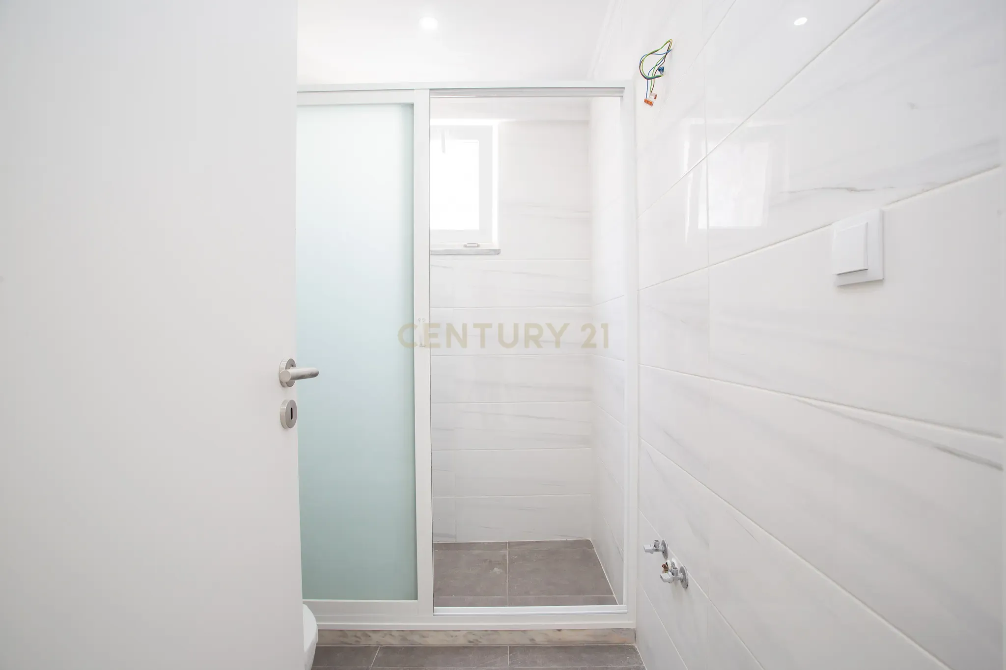 Moradia Remodelada no Barreiro - Image 30