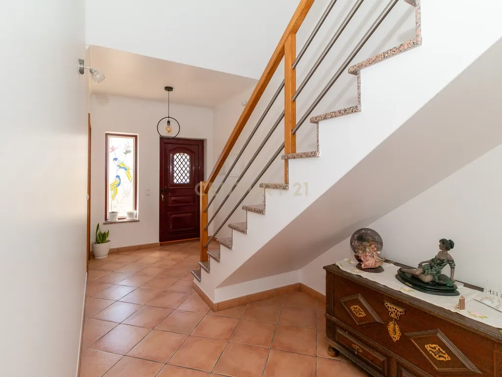 Moradia T4 na Marinha Grande - Image 14