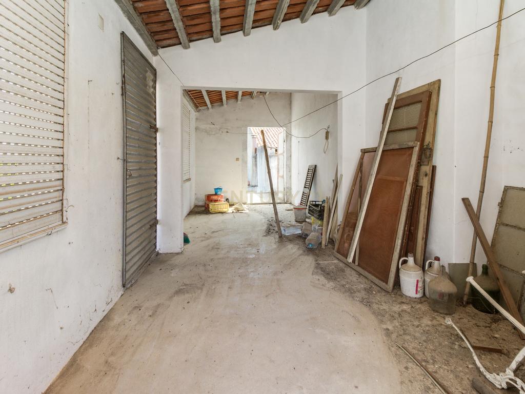 Moradia em Tolosa com 635m² e terreno com 1250m², para modernização total - Image 65