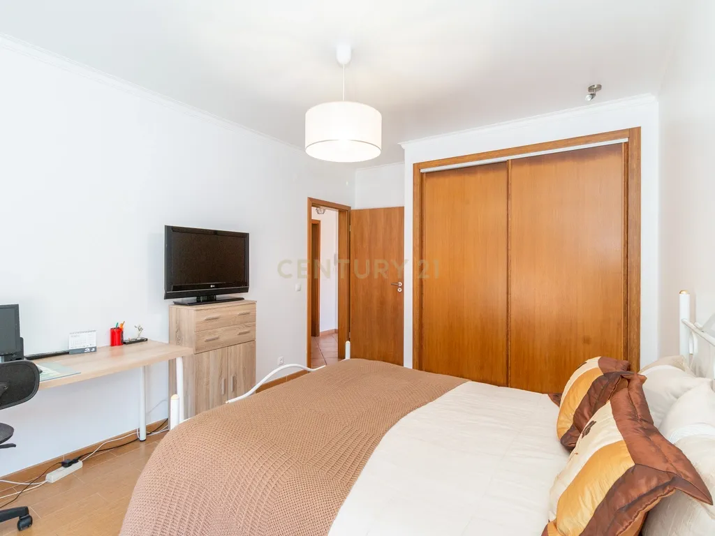 Moradia T4 na Marinha Grande - Image 21
