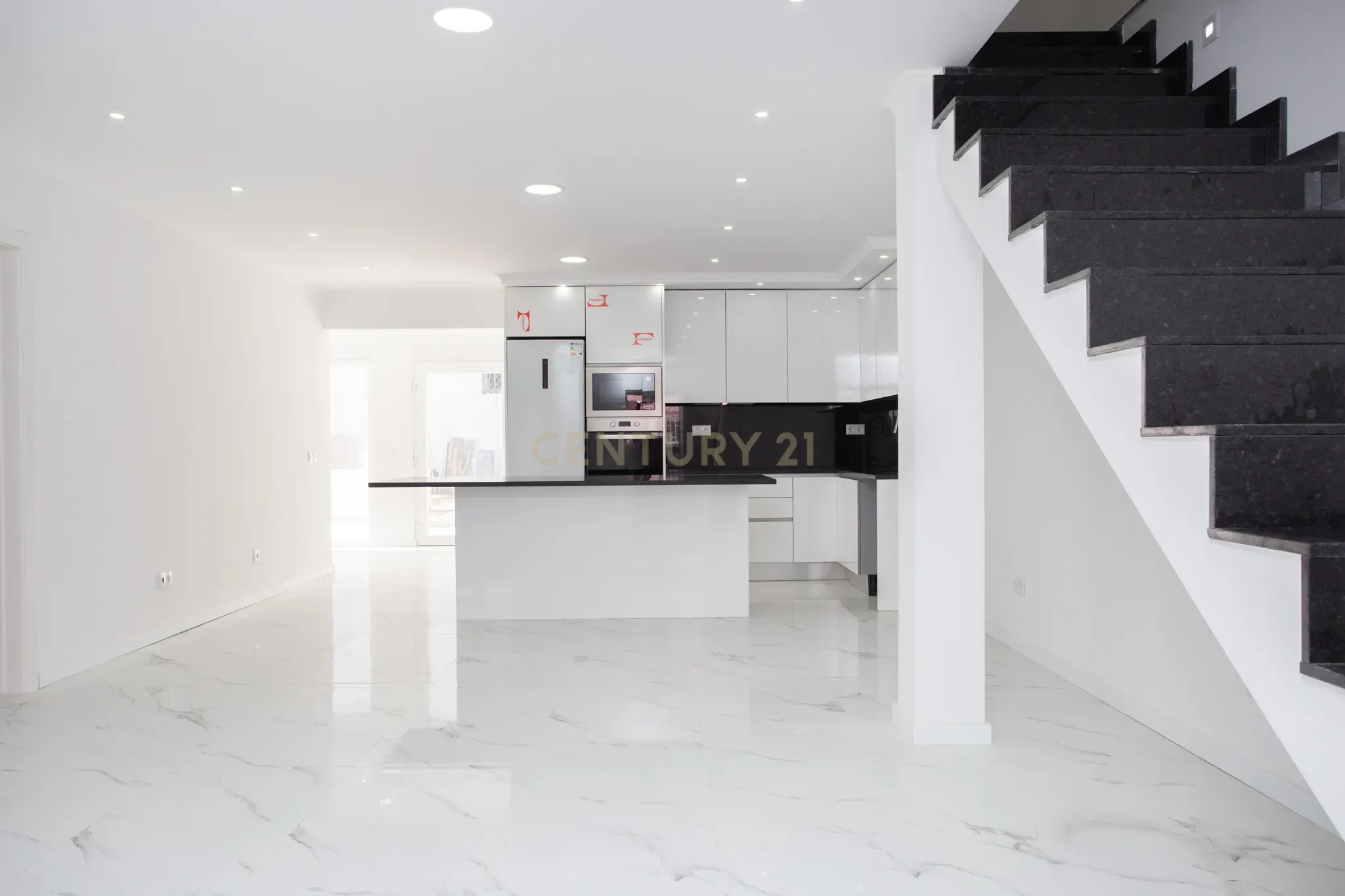 Moradia Remodelada no Barreiro - Image 7