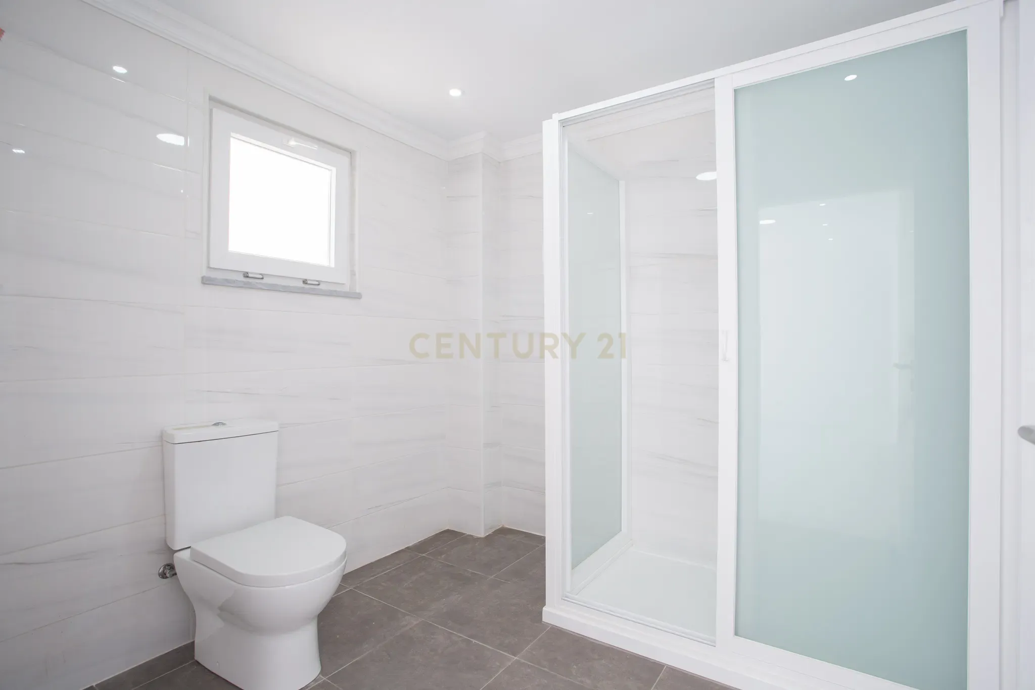 Moradia Remodelada no Barreiro - Image 16