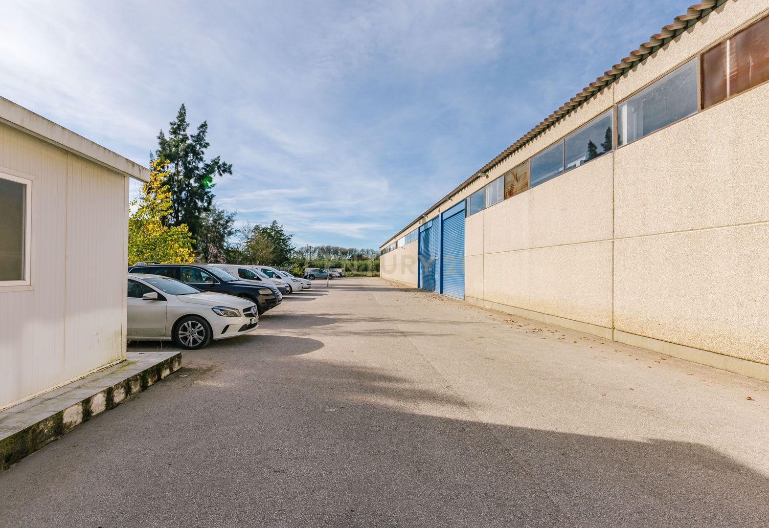 Armazém Industrial com Escritórios para Venda em Pinhal Novo - Image 35