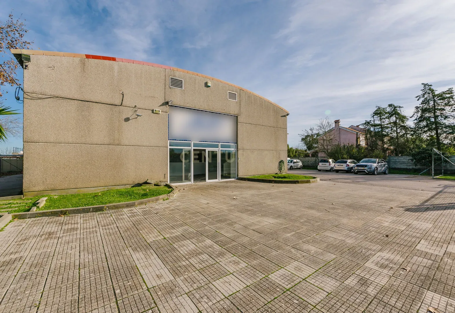 Armazém Industrial com Escritórios para Venda em Pinhal Novo - Image 1