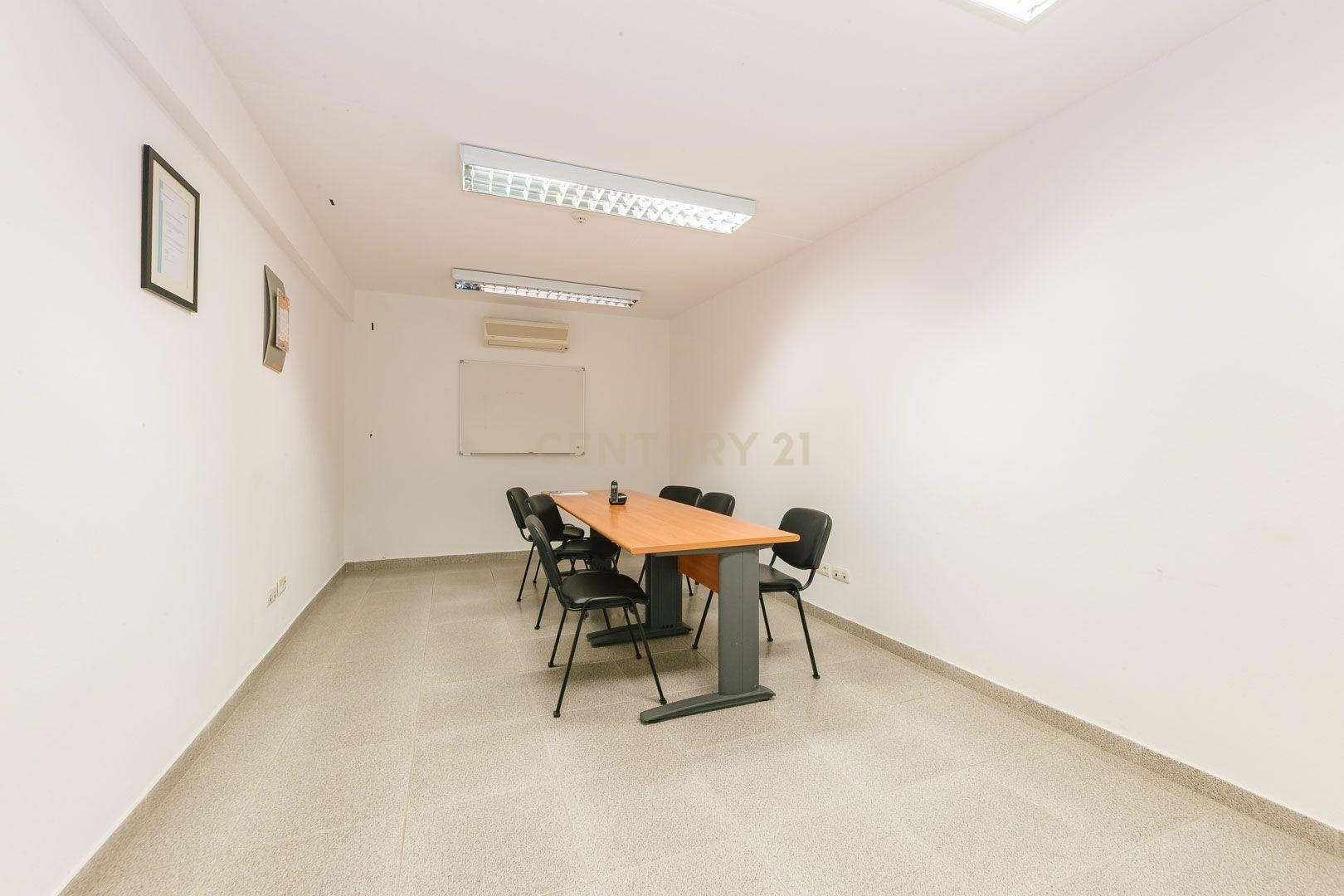 Armazém Industrial com Escritórios para Venda em Pinhal Novo - Image 14