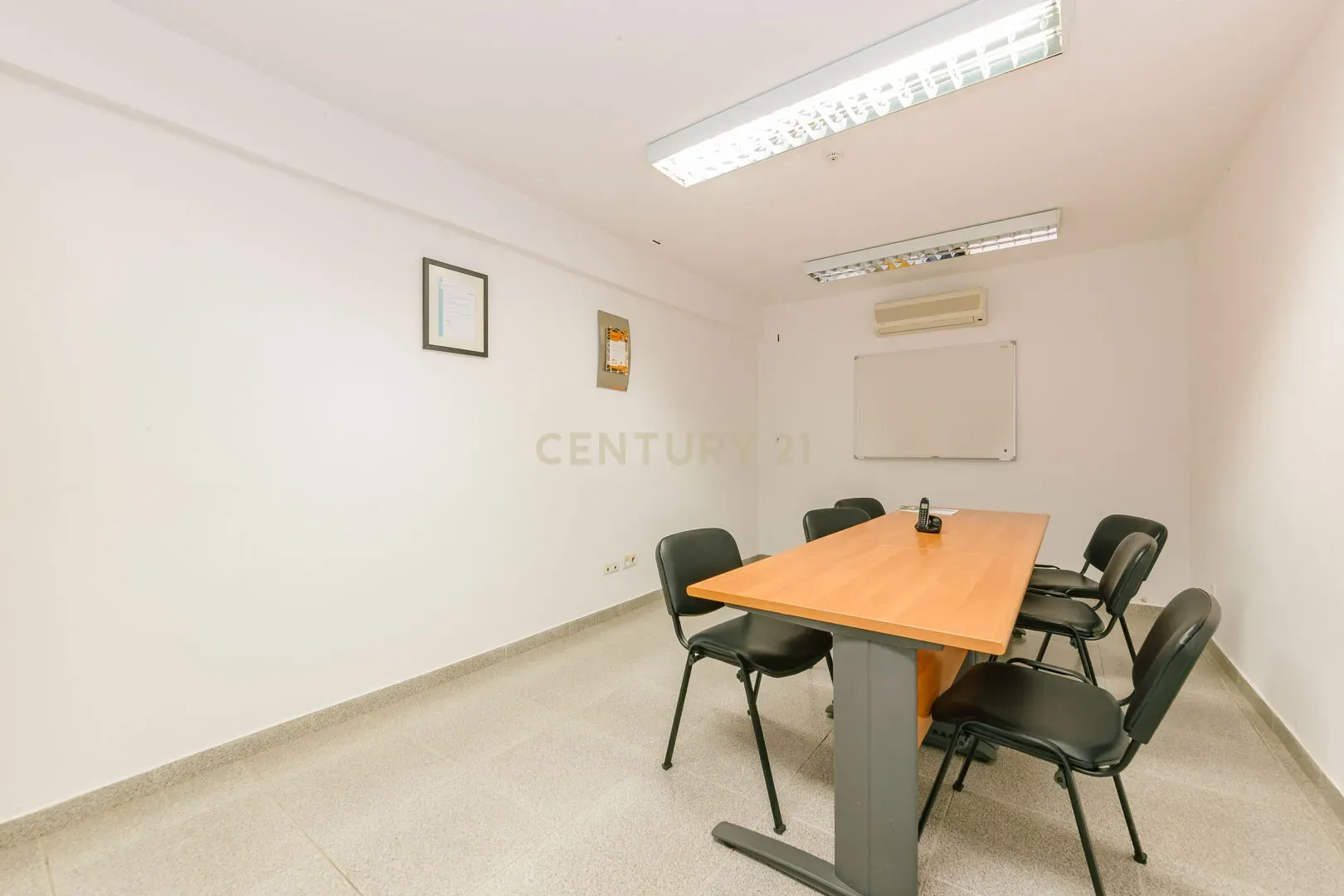 Armazém Industrial com Escritórios para Venda em Pinhal Novo - Image 15