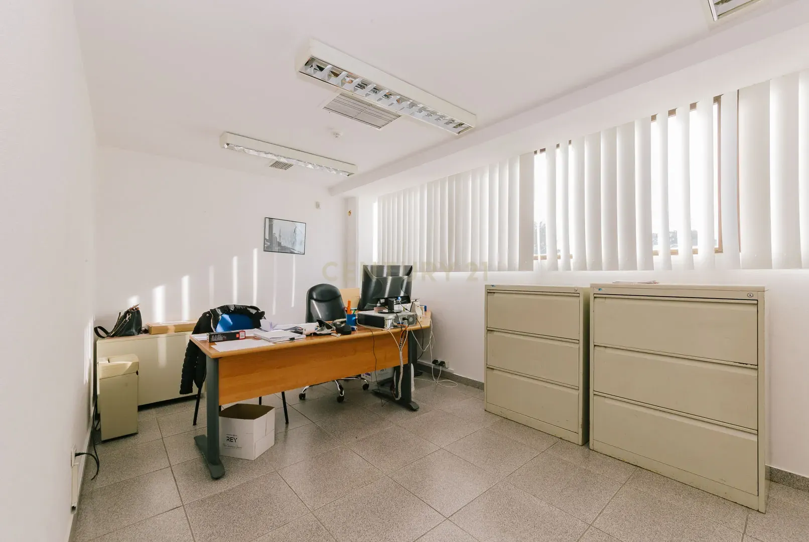 Armazém Industrial com Escritórios para Venda em Pinhal Novo - Image 25