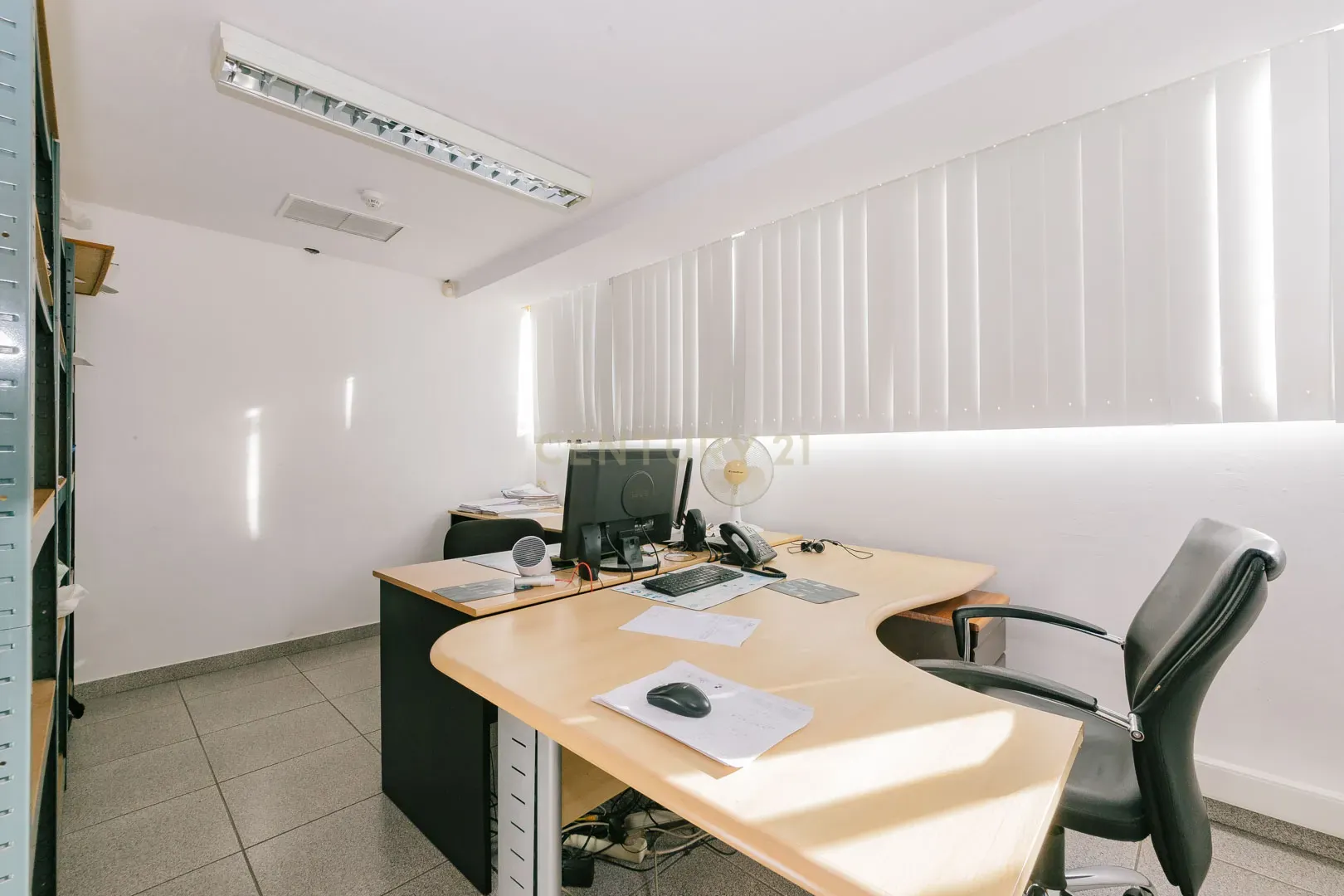 Armazém Industrial com Escritórios para Venda em Pinhal Novo - Image 26