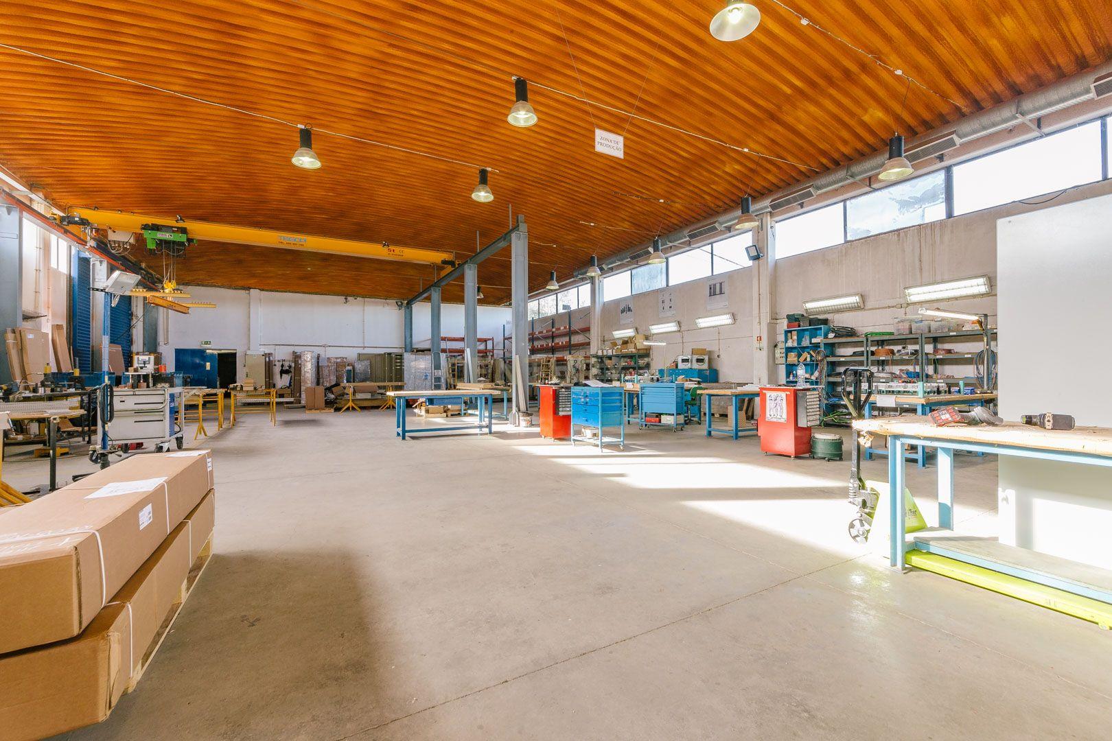 Armazém Industrial com Escritórios para Venda em Pinhal Novo - Image 31