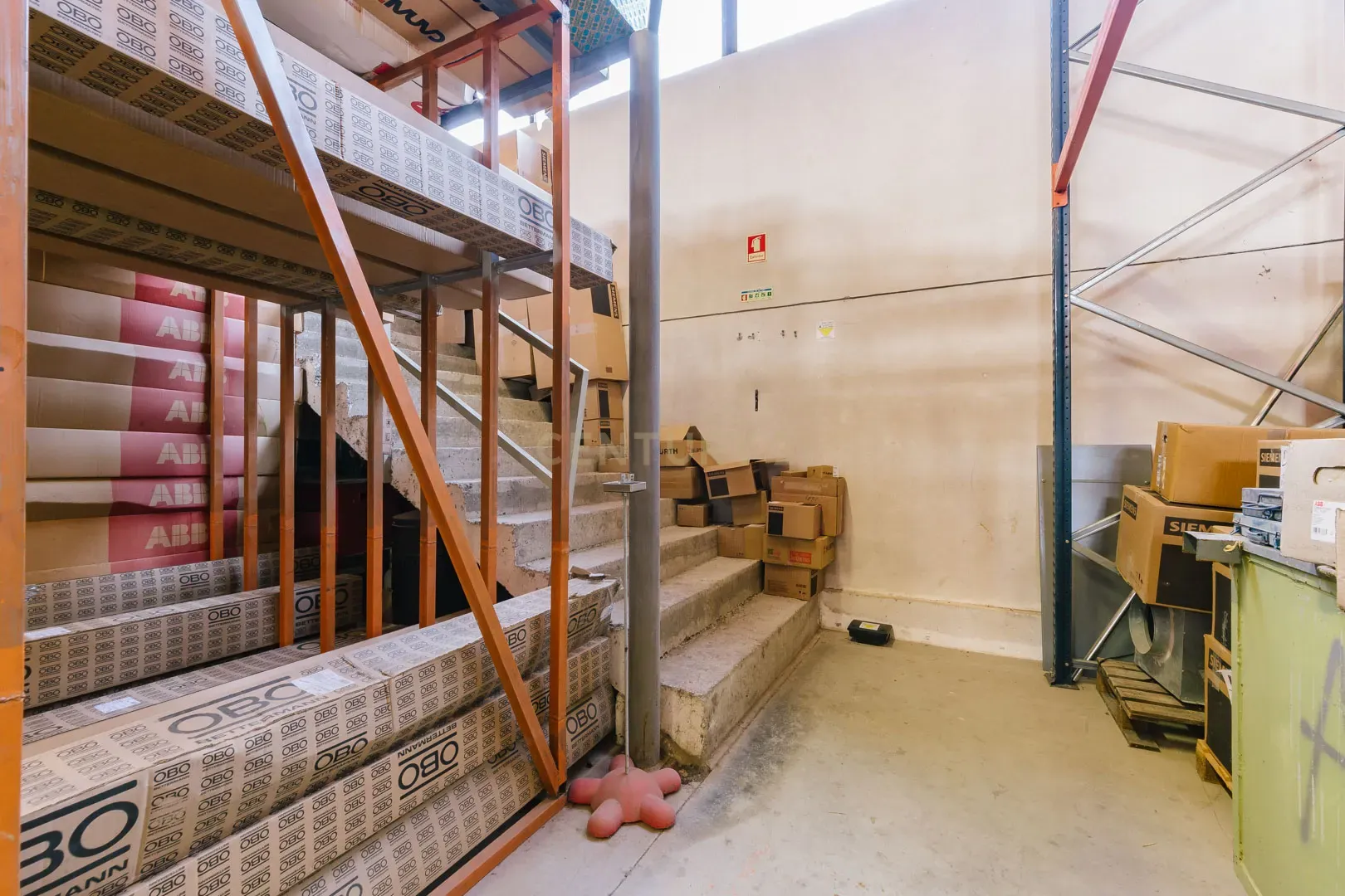 Armazém Industrial com Escritórios para Venda em Pinhal Novo - Image 34