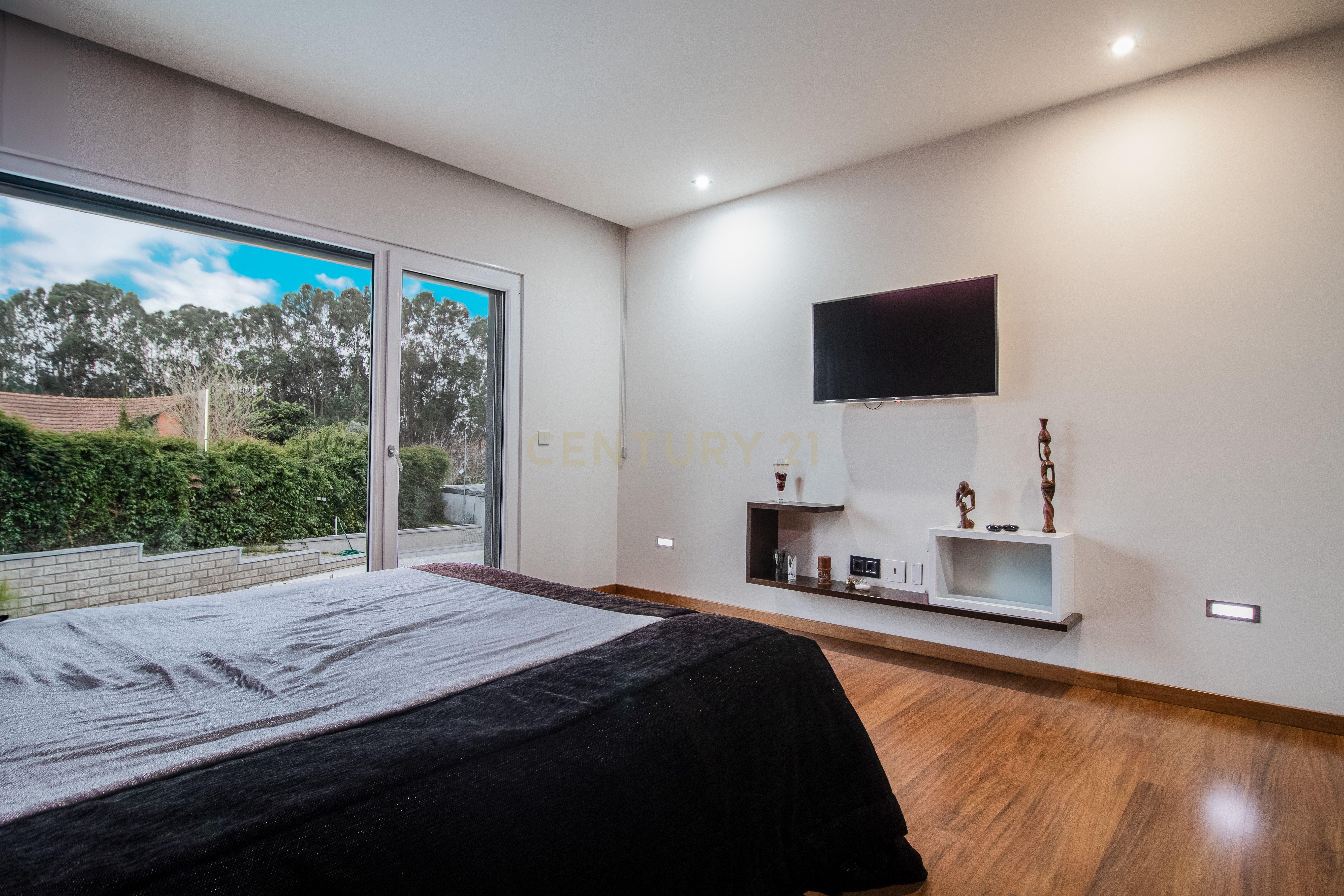 Moradia T4 de luxo - Carriço, Pombal - Image 35