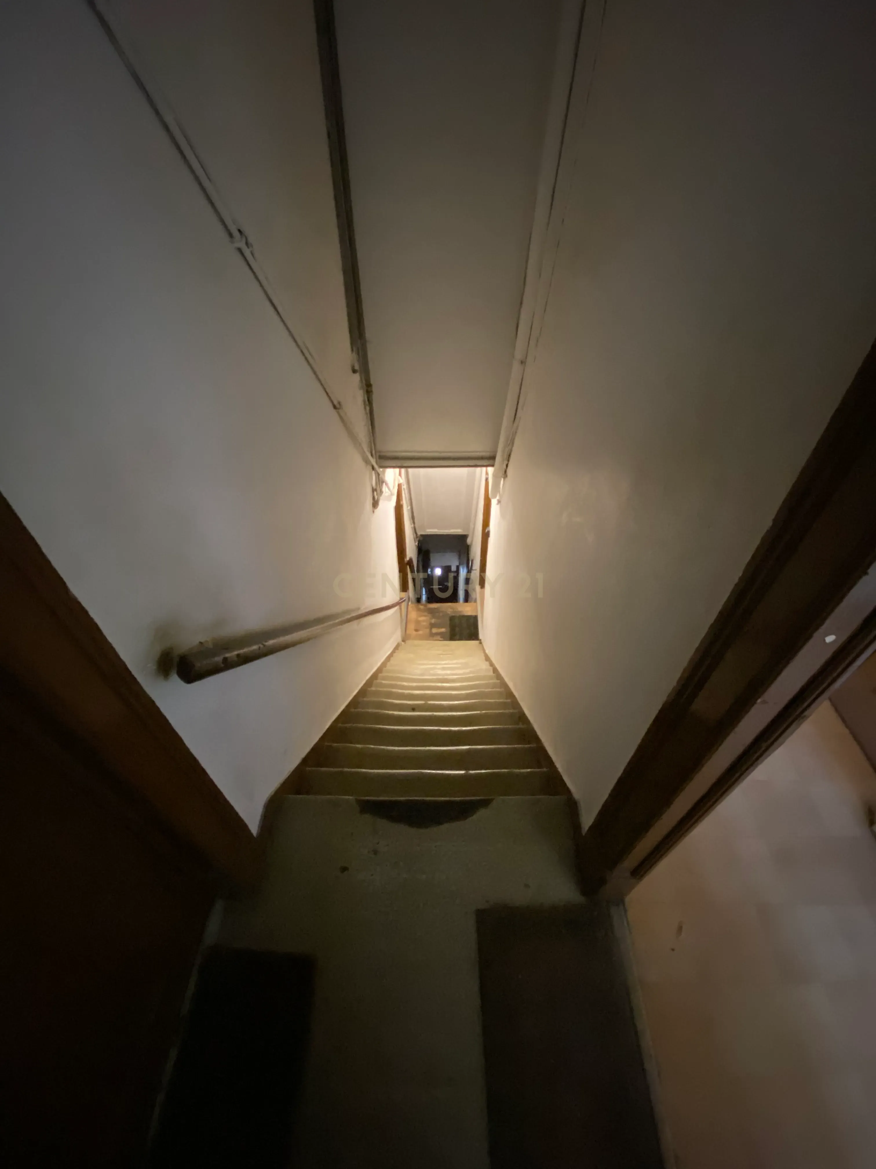 Apartamento T1 - Rua da Atalaia - Bairro Alto - Image 3