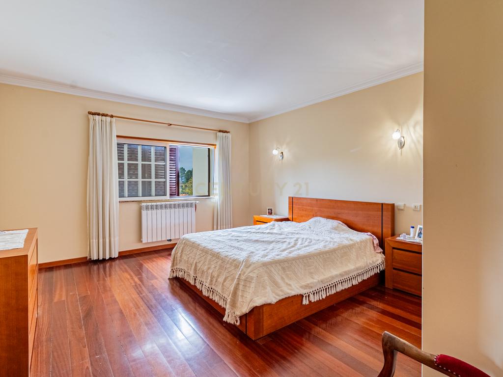 Casa Isolada Renovada em Braga com Acessibilidade e Conforto - Image 41