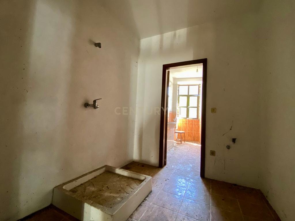 Quinta em Sobradelo da Goma, Povoa de Lanhoso (Permuta) - Image 14