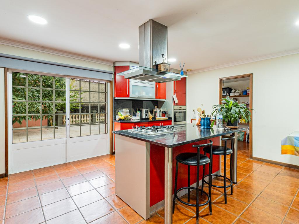 Casa Isolada Renovada em Braga com Acessibilidade e Conforto - Image 29
