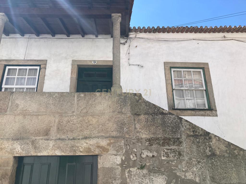 Moradia T8 Tipo Casa Senhorial, Geminada, no Centro Histórico de Pinhel com 486 m2 de área habitável. - Image 49
