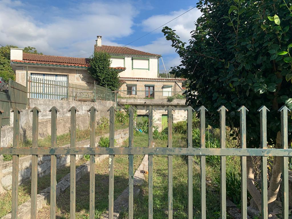 Duas Casas em São João de Rei, Póvoa de Lanhoso com Terreno - Image 20
