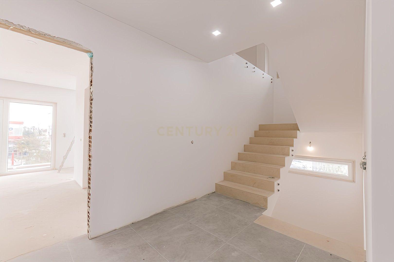 Moradia T4 em Santo António da Charneca – Barreiro, Vinha da Padeira - Image 11