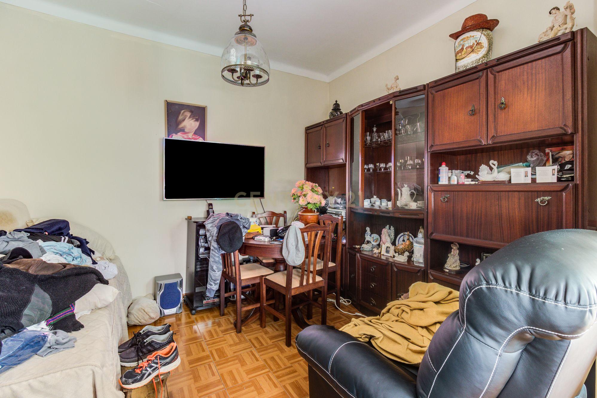Prédio em Santa Iria de Azóia com 4 apartamentos, 2 T2 e 2 T1. Ótimo investimento! - Image 30