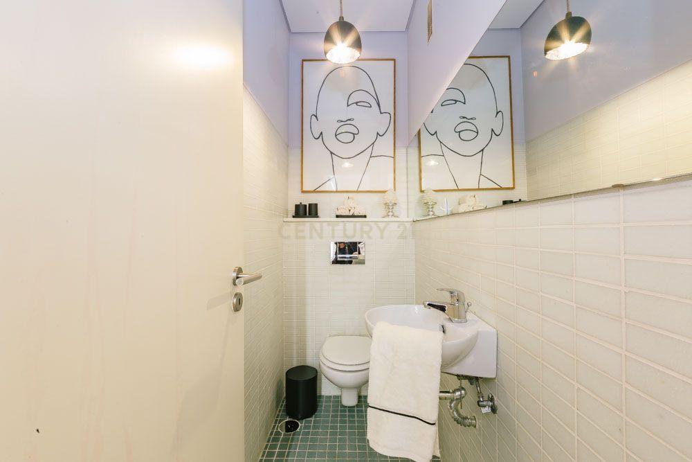 Fotografia 10 de Apartamento Moderno T2 com Elevador e Varanda, na Misericórdia
