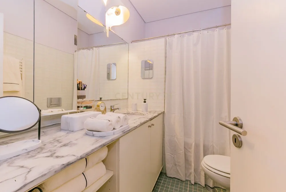 Apartamento Moderno T2 com Elevador e Varanda, na Misericórdia - Image 25