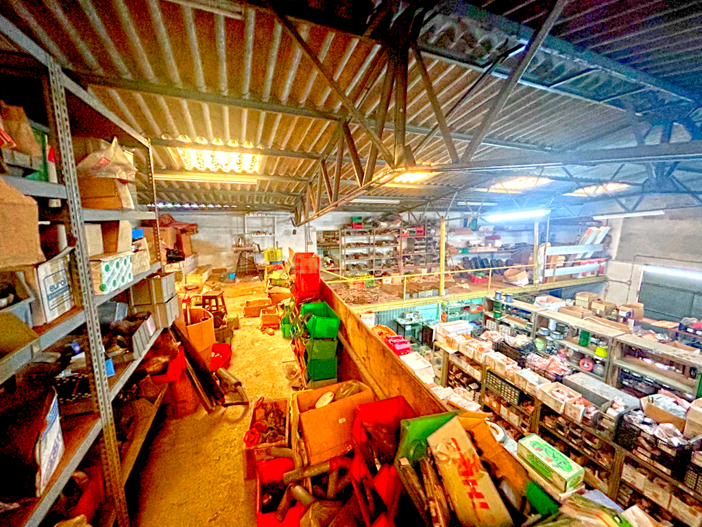 Oficina e Armazém para venda - Image 19